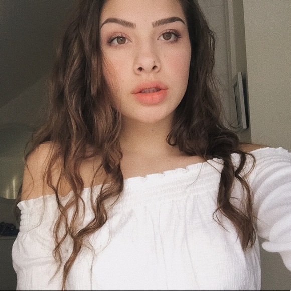 Meet your Posher, Ada - Picture 1 of 1